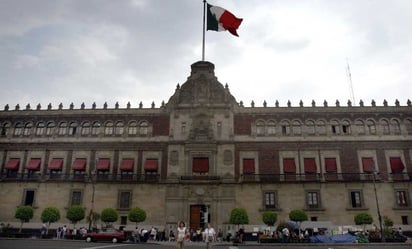 Presidencia entrega contrato para fumigar Palacio Nacional de ratas y ratones