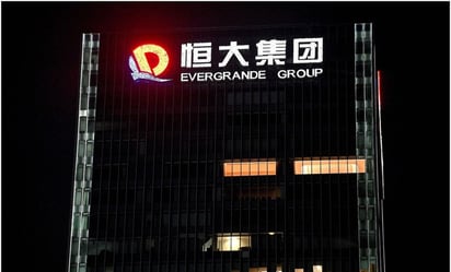 Evergrande se hunde en la Bolsa de Hong Kong tras anunciar que no puede emitir nueva deuda