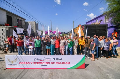 Habitantes de la laja son beneficiados con pavimentación 