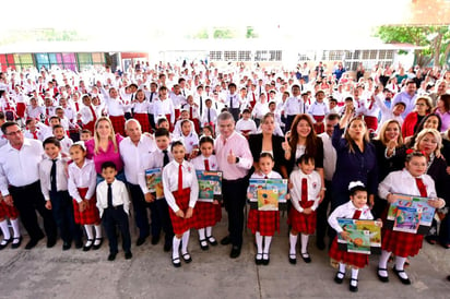 Inicia reparto de libros de Coahuila