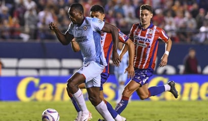 “Estamos preparados para ganarle a cualquiera”: Cambindo aseguró que Cruz Azul luchará por liguilla