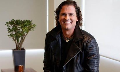 Carlos Vives es galardonado con un doctorado honoris en Ciencias Sociales en Colombia