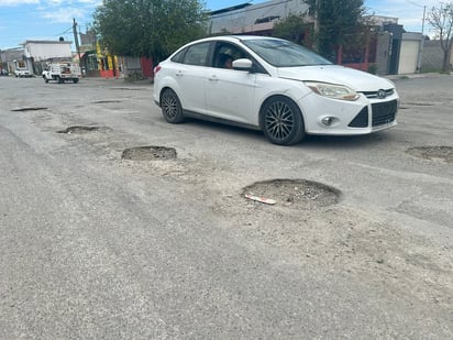 'Cráteres' impiden circular a vecinos de la Mezquital del Valle que hay 