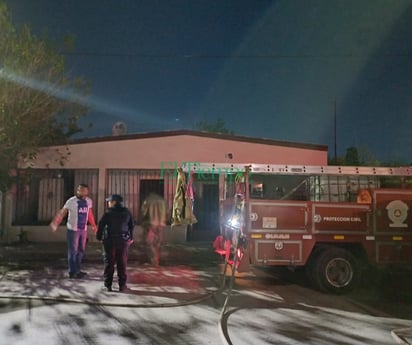 Arde casa en la Otilio Montaño