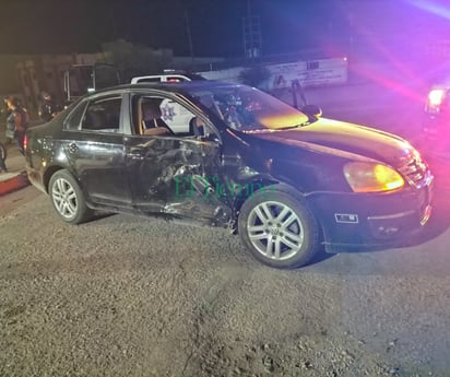 Dama provoca choque en la Avenida Industrial