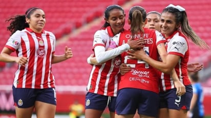 Licha Cervantes alcanzó 99 goles con la camiseta de Chivas en el partido contra Mazatlán