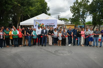 Edil entrega obras de pavimentación dentro del programa '3 de 3'