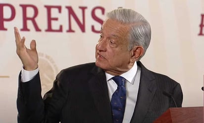 La vez que AMLO se torció un dedo, no fue con el 'curahuesos' y ya no llegó a jugar beisbol en las Grandes Ligas