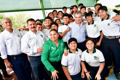 Benefician a estudiantes del CONALEP planteles Piedras Negras Acuña y Frontera