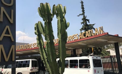 Suspenden clases en FES Acatlán por presencia de un grupo de encapuchados