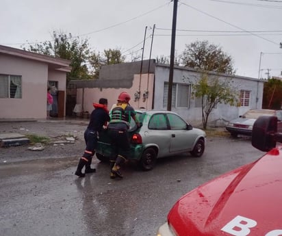 Caos en las calles de Monclova tras fuertes lluvias