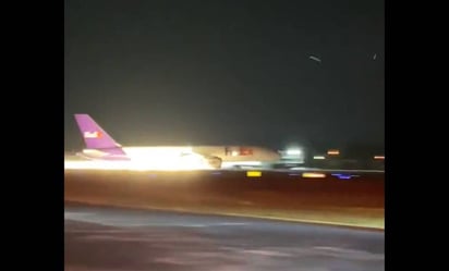 ¡Aterrizaje forzoso! Avión de FedEx se sale de la pista en aeropuerto de Tenneesse