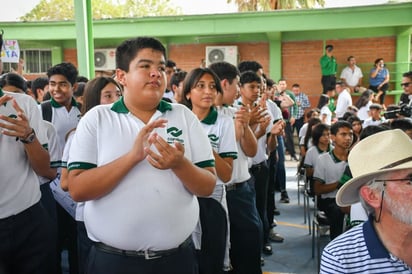 Alumnos de bachillerato técnico recibirán apoyo para obtener un empleo