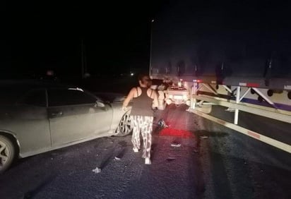 Trailero provoca choque carretero en el tramo Piedras Negras- Nava