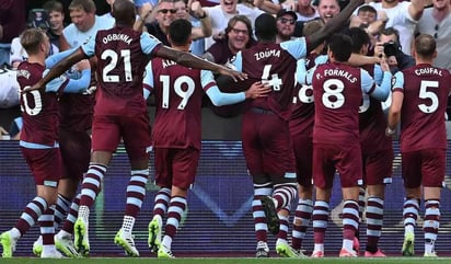 Edson Álvarez y su equipo empatan dramáticamente ante el Newcastle