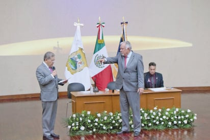 Luis Carlos Talamantes toma protesta como coordinador de la Unidad Norte