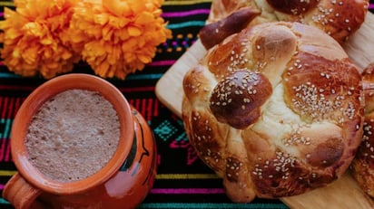 No ‘mueras de ganas’ de echártelo: ¿Cuántas calorías tiene un pan de muerto?