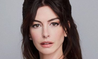 Anne Hathaway deja en claro que sí existe el amor a primera vista con estas 3 cintas