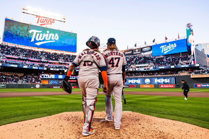 Los Astros vencen 9-1 a los Twins y quedan a un triunfo de la Serie de Campeonato