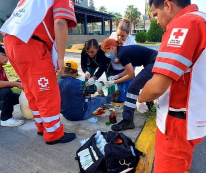 Adulto mayor sufre caída y ataque de perro en el Bulevar Pape