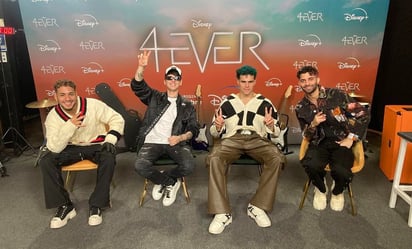 Integrantes de CNCO debutan como actores en '4EVER', la nueva serie de Disney+: 
