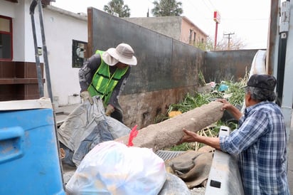 Departamento de Ecología lleva programa 'Patio Limpio' a diferentes colonias