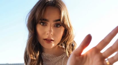 Lily Collins deslumbra con las uñas francesas más elegantes de la temporada: Son un ejemplo de minimalismo y lujo sutil que elevarán tus atuendos.