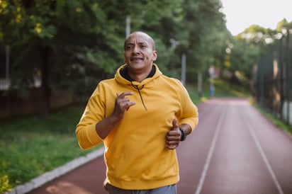 Hay una condición física que disminuye el riesgo de cáncer, y cuanto antes comiences mejor