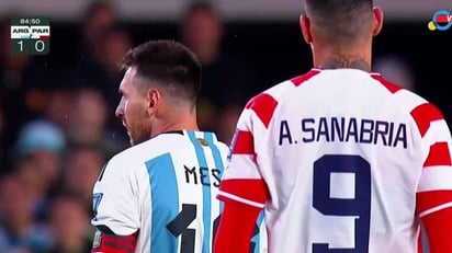 Sanabria negó haber escupido a Messi en Argentina-Paraguay