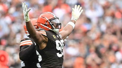 Garrett y los Browns buscan frenar el implacable paso de los 49ers en un duelo defensivo