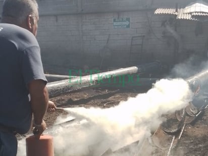 Evacuación de Escuela y Jardín de Niños en la Emiliano Zapata por fuga de gases en Chatarrera