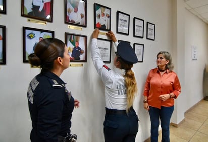 Reconocen al y a la policía del mes 