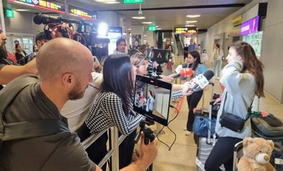 Mexicanos llegan a Madrid en puente aéreo desde Israel