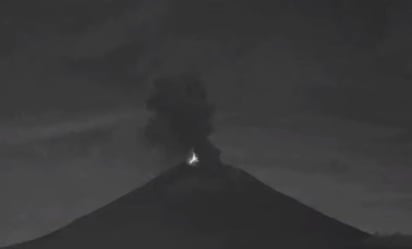 Popocatépetl: Explosión y rayo son captados en video