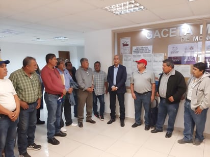 Extrabajadores de Ahmsa agradecen al alcalde su apoyo