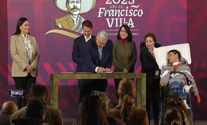 Firma AMLO y Teletón convenio de colaboración para centro de inclusión para personas con discapacidad