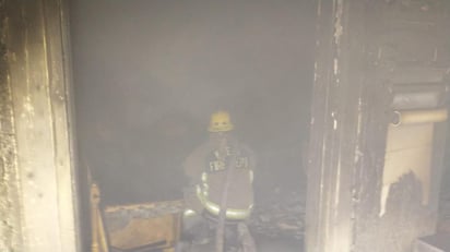 Domicilio se incendia en la Valle Escondido