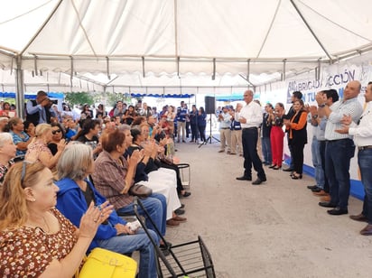 Brigada municipal presente en El Pueblo