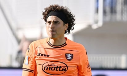 Guillermo Ochoa dejaría la titularidad del Salernitana ante Cagliari: 
