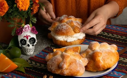 ¡Es riquísimo! pero ¿Cuántas calorías tiene el pan de muerto?