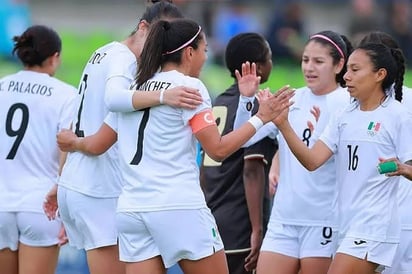 México golea 7-0 a Jamaica