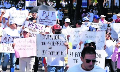 'Muy menguada': AMLO minimiza marcha en defensa del Poder Judicial