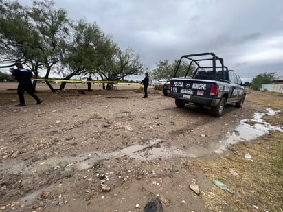 Hombre se quita la vida en campo de Acuña