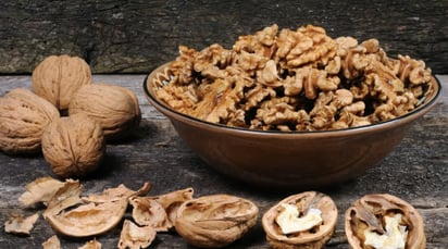 Descubre los increíbles beneficios de incluir nueces en tus comidas diarias: Anímate a incluir nueces en tu alimentación diaria y nota una mejora de adentro hacia afuera