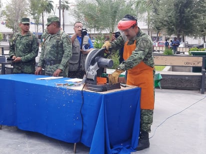 Campaña Canje de Armas da inicio en la Plaza Principal de Monclova