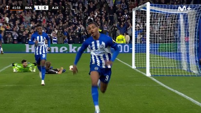 Ansu Fati marca de nuevo y el Brighton derrota al Ajax