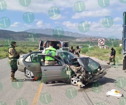 Familia de paisanos choca contra tráiler en Monclova