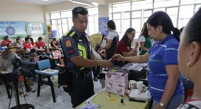 Millones de filipinos votan en las elecciones locales entre fuertes medidas de seguridad