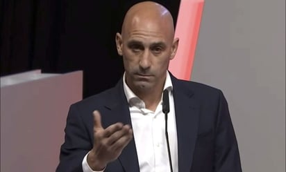 FIFA suspende por tres años a Luis Rubiales tras el beso forzado a Jennifer Hermoso