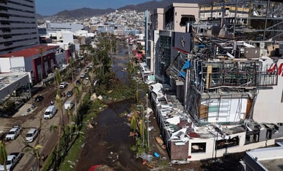 AMLO autoriza estímulos fiscales para empresas afectadas por huracán Otis